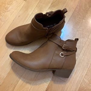 Buckle strap, 1 inch heel brown bootie.